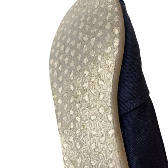 TOMS women’s size 7 Classic Canvas Slip-On Shoes - Navy blue lightweight summer - Picture 5 of 6